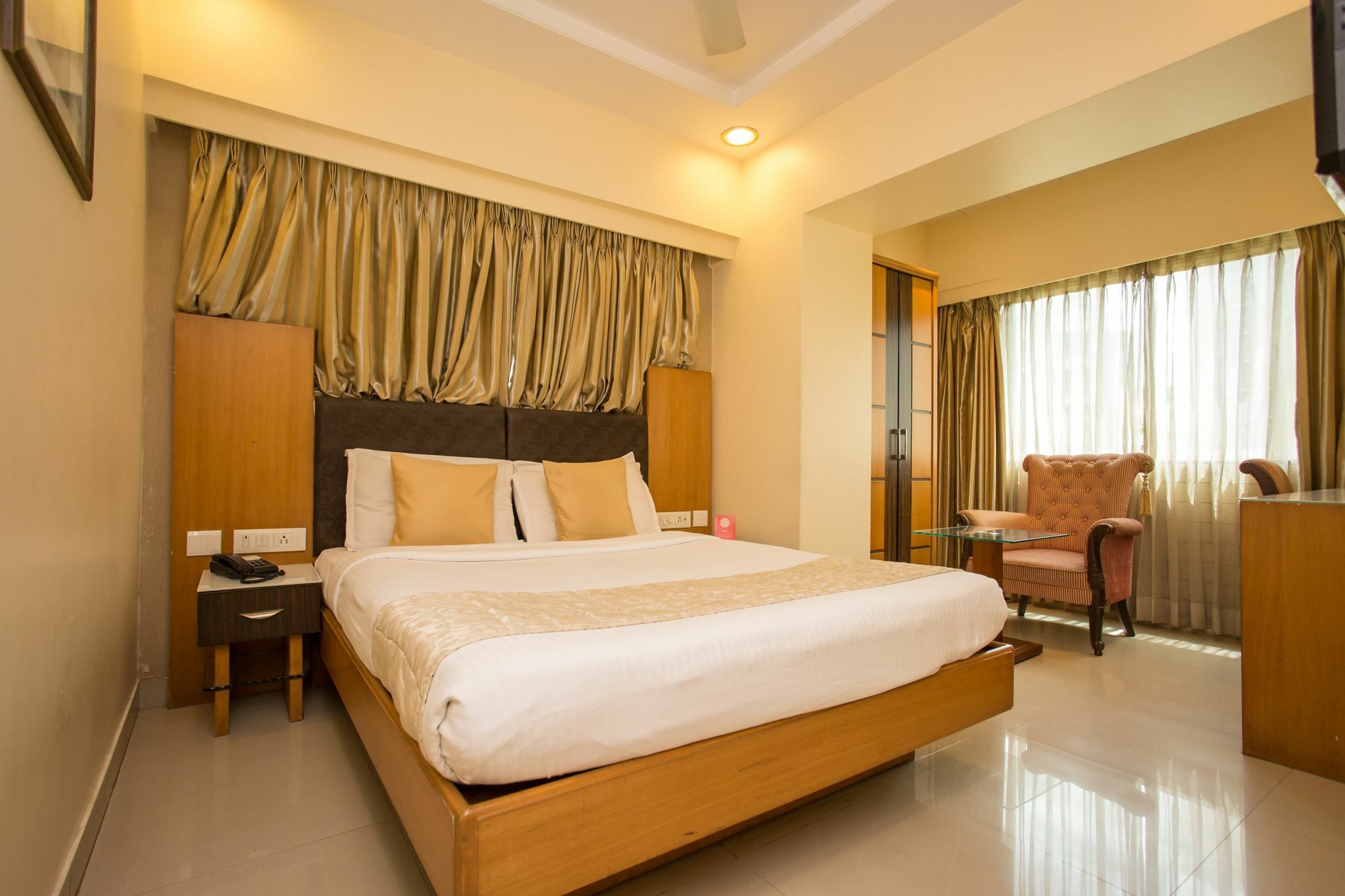 Oyo 10007 Hotel Grace Residency Mumbai Exterior foto