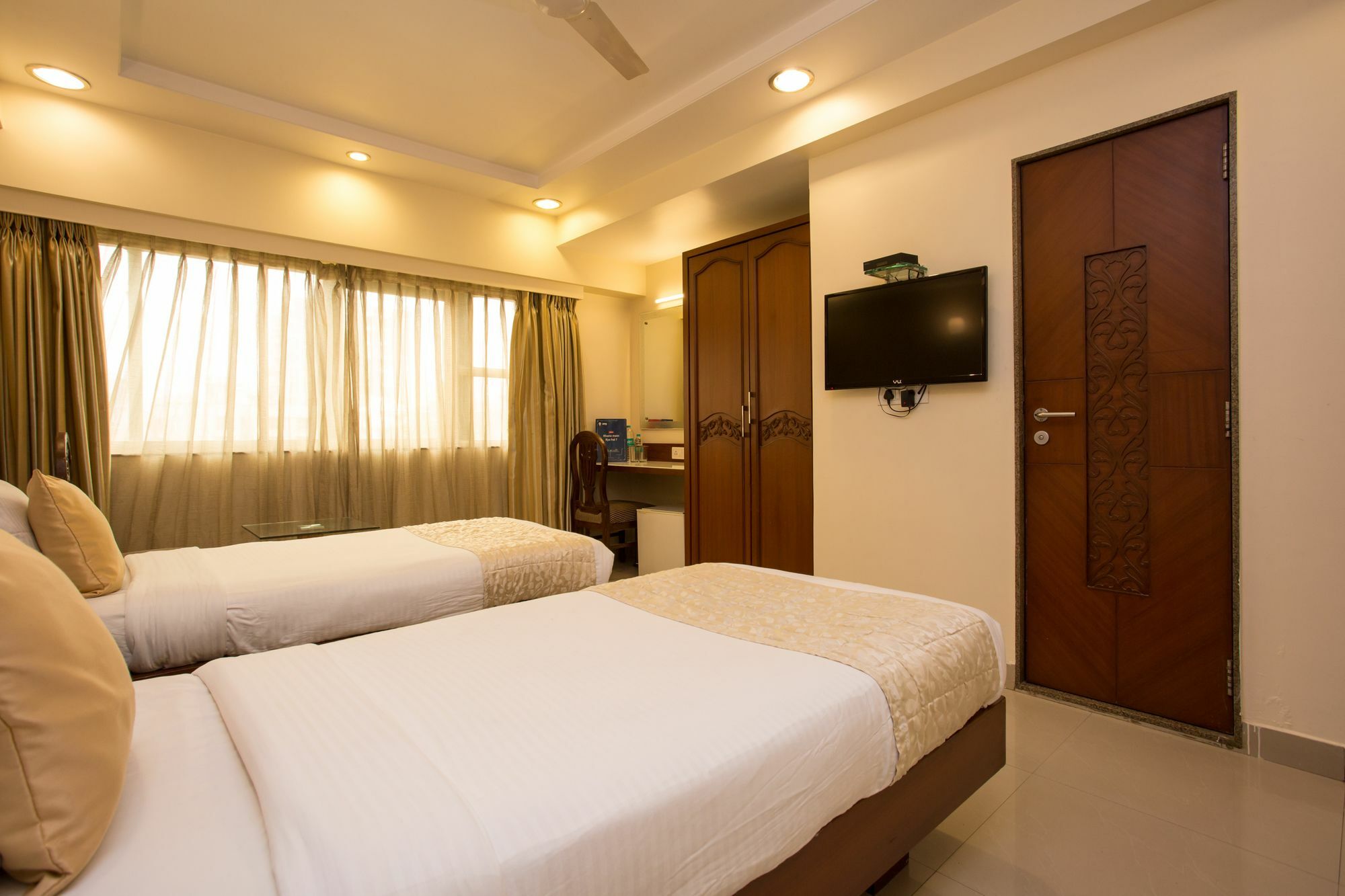 Oyo 10007 Hotel Grace Residency Mumbai Exterior foto